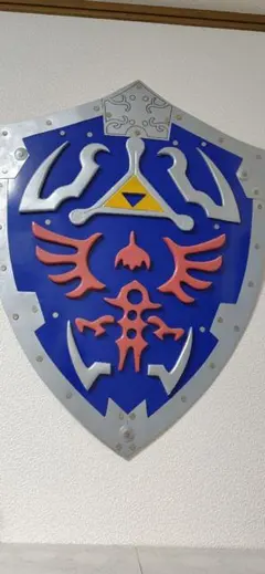 【金属製】ゼルダの伝説 ハイリアの盾 1/1スケール レプリカ（非公式品） 金属製】ゼルダの伝説 ハイリアの盾 1/1スケール レプリカ（非公式品