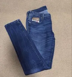 Item thumbnail for item c612e687-9cab-494c-93d5-18e90c9cc8e8