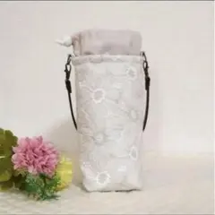 エンブロイダリーレースピンクベージュ　保冷　ペットボトルカバー