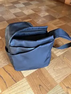 美品センソユニコ黒い牛革ナイロンショルダーバッグ