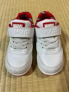 MARVEL ベルト付きスニーカー ホワイト/レッド 16cm EE