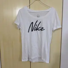 NIKE ロゴプリント Tシャツ ホワイトのサムネイル