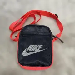 Nike ミニバッグ メッシュ ショルダーバッグ 黒 オレンジ