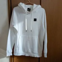 Under Armour アンダーアーマー 白パーカー裏起毛Mサイズ USED
