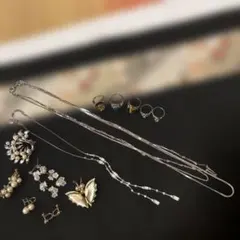 ジュエリーセット（ネックレス・イヤリング・リング）