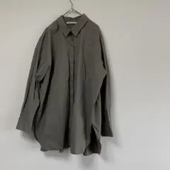 【美品】Editt by YECCA VECCA カーキ 長袖シャツのサムネイル