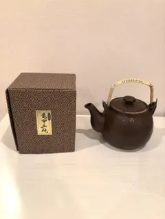 南部岩鋳造 奥山清行デザイン SQUARE｜ ティーポット 釜敷 南部鉄瓶