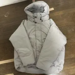 ご覧いただきありがとうございます。w,i,tのダウンジャケットでございます。
