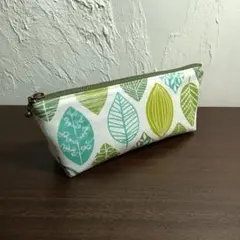 ペンケース　北欧風　葉っぱ　グリーン　ハンドメイド