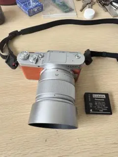DC-GF9 オレンジ　レンズ付きのサムネイル