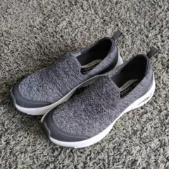 スケッチャーズスリッポン23