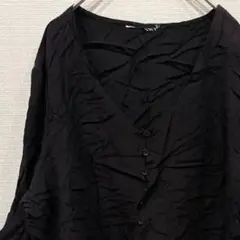 美品✨️黒のVネックボタンシャツ 長袖 無地 レディース メンズ シンプル 古着