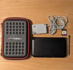 【美品】ニンテンドー3DS LL ブラック 付属品完備＋4GB SD・ケース付
