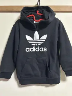 adidas ブラック パーカー
