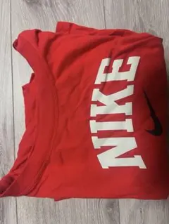 Nike レッド Tシャツ Lサイズ