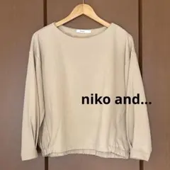 ニコアンド Tシャツ