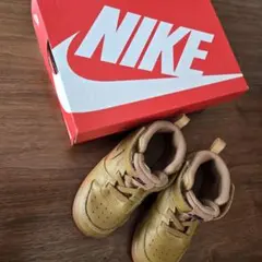 Item thumbnail for item 1477a85a-3c25-45f4-a2cf-e7bd61db4062