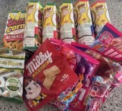 お菓子詰め合わせ とんがりコーン コグミ 不二家 ミルキーパイのサムネイル