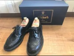 大人気Tricker'sの ウイングチップ　M5633