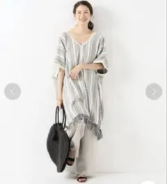 ☆新品☆NOBLEのニットポンチョワンピースのサムネイル