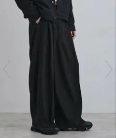 【新品】スラックス ブラック【未使用】のサムネイル