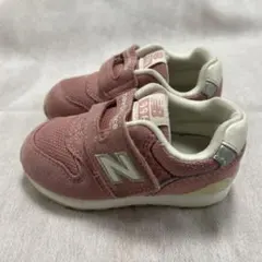 new balance 996 ベビーシューズ ピンク　13.5㎝