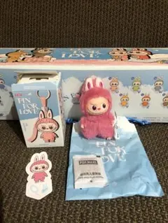 POPMART LABUBU イニシャル Q ~ Pin For Love~