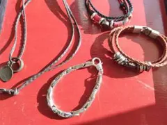 [まとめ売り]　ネックレス　ブレスレット3本　送料無料匿名配送