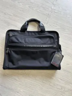 TUMI トゥミ PCケース ドキュメントケース バリスティックナイロン 黒 TUMI トゥミ PCケース ドキュメントケース バリスティックナイロン 黒