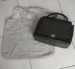 アニヤ・ハインドマーチ　スペースインベーダー　バザースト　サッチェル