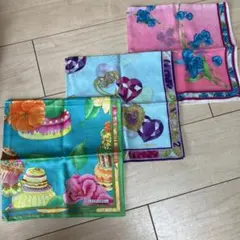 美品レオナール 大判ハンカチ3枚セットのサムネイル