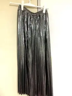 【Mサイズ】メタリックシルバー プリーツロングスカート