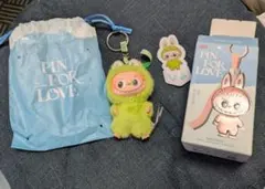 ラブブ【V】LABUBU PIN FOR LOVE イニシャルアルファベット