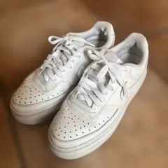 NIKE ナイキ コート ビジョン アルタ ウィメンズシューズ　24.5㎝中古品