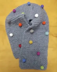 価格変更 新品未使用 グレー ポンポン付き ニットマフラー