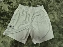 UNDER ARMOUR ISO-CHILL ショートパンツ Mサイズのサムネイル