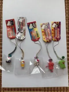 大量♡ハローキティご当地根付ストラップ　ファスナーストラップなど　まとめて60個 ハローキティご当地限定ストラップ 根付け まとめ売り 北海道限定