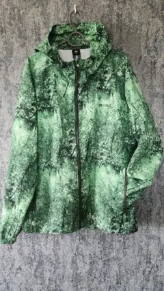 【これからの季節にピッタリ】SOUTH FIELD 森林柄マウンテンパーカー