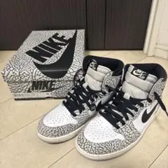早い者勝ち‼️Nike Air Jordan 1 High ホワイトセメント