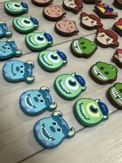 ディズニークロックスアクセサリー