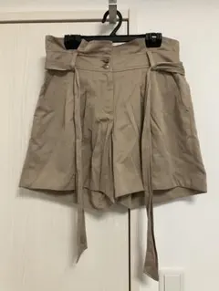 【未使用品】NATURAL BEAUTY BASIC ショートパンツ　ベージュ