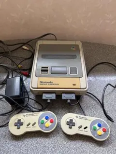 Nintendo SUPER Famicom 本体 コントローラー2個付き