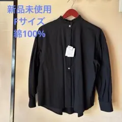 フリル付きブラック長袖シャツ