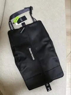 新品タグ付き PEARLY GATES シューズケース正規品のサムネイル