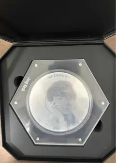 BTS 10周年 記念メダル 1/2oz 銀メダル 32mm 公式正規品 匿名 デビュー10周年のBTS 初の公式記念メダルが登場 1月5日(木)より