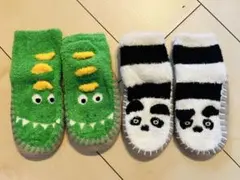 【新品未使用】ベビー靴下 恐竜とパンダデザイン