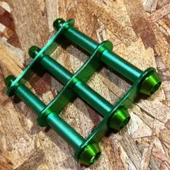 ニックス風ベルトループ グリーン 腰道具 腰袋 工具差し  チェーン オリジナルベルトループ付き4連チェーン ブラック×グリーン