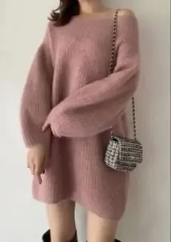 SNIDEL ピンク ラクーンニットワンピース　オフショルダー ニット