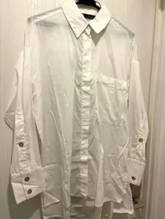 ZARA ホワイト　白　長袖　シャツ　金ボタン