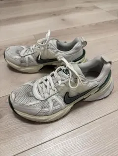 NIKE V2K RUN 24cm ホワイト×グリーン